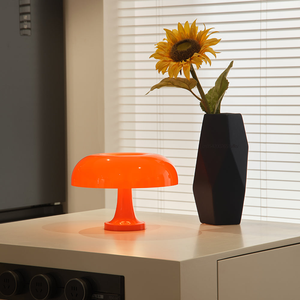 Lámpara de Mesa Estilo Hongo – Diseño Clásico Moderno